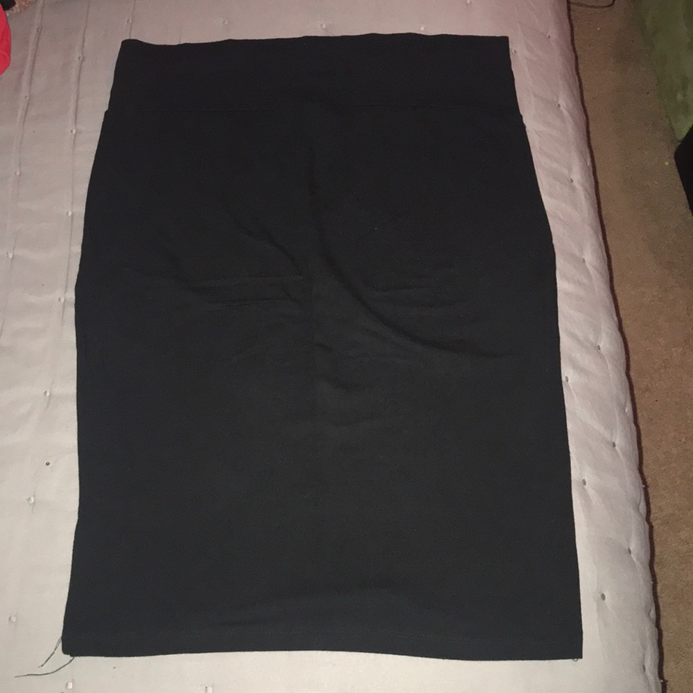 Black pencil skirt